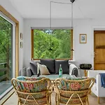 2 Bedroom In *