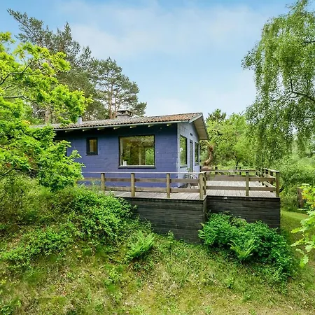 2 Bedroom In *